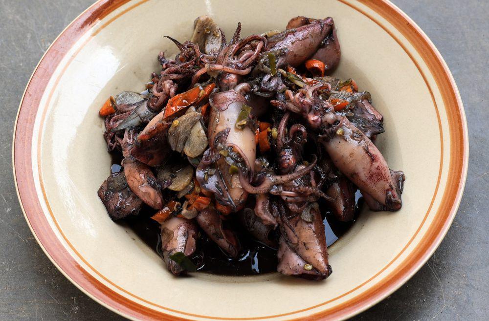 5 Tips Bikin Cumi Hitam agar Tidak Alot dan Bumbunya Medok