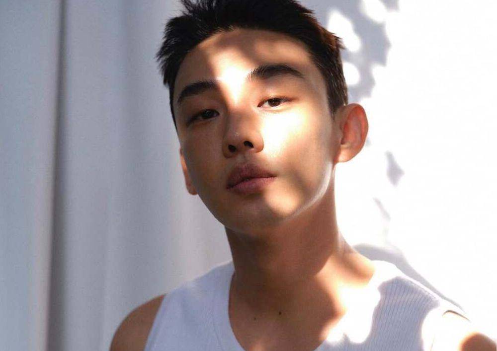 potret Yoo Ah In (instagram.com/hongsick)