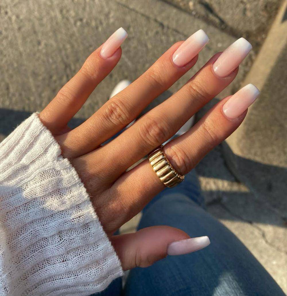 Insprasi naked nails (instagram.com/snatchedbysabrina)