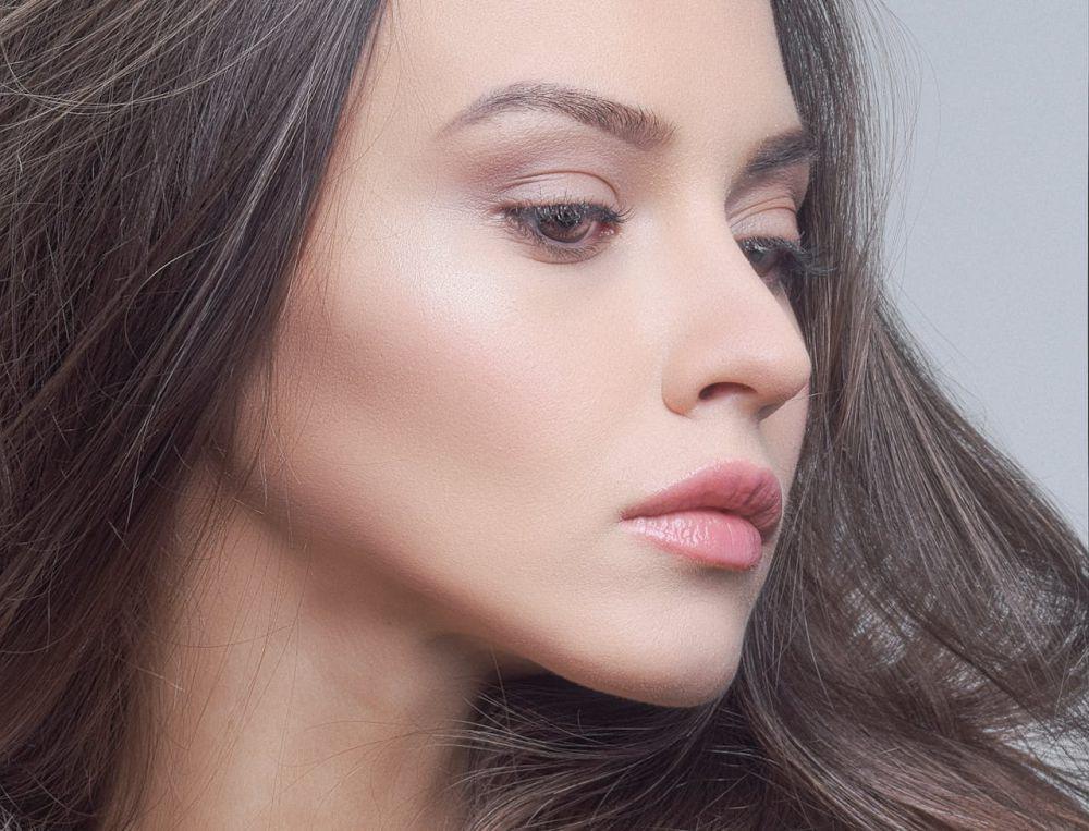 Tren Blurred Makeup, Finishing Riasan Blur Seperti Pakai Filter!