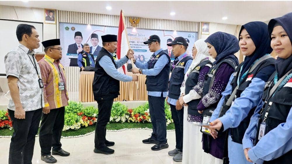 Kloter 2 Embarkasi Haji Makassar Berangkat, Jemaah Diminta Jaga Akhlak