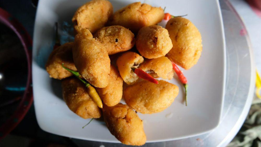 Resep Panada Ubi Isi Ikan Suwir  Khas Manado, Gurih Nikmat!