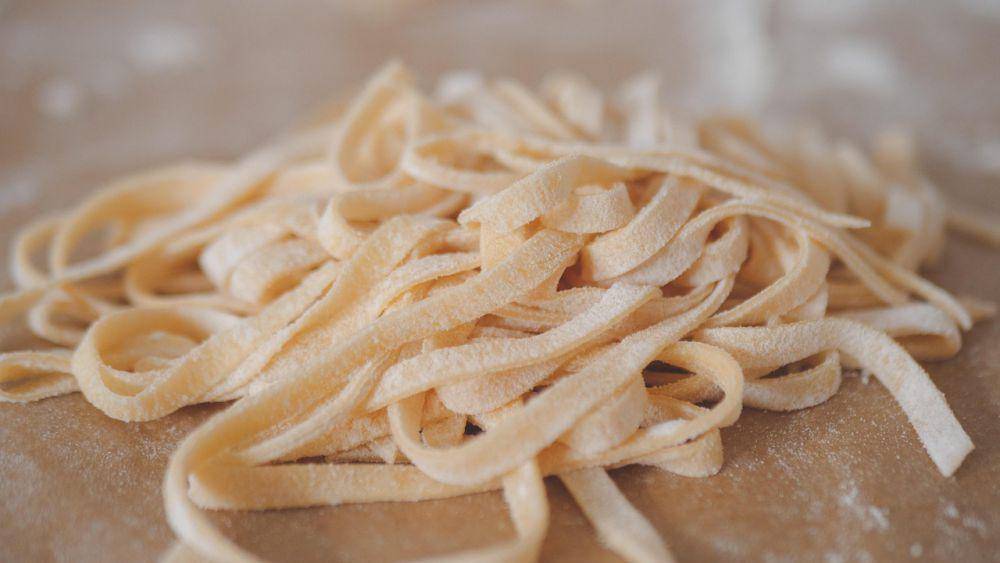 ilustrasi fettuccine (pixabay.com/groovelanddesigns)