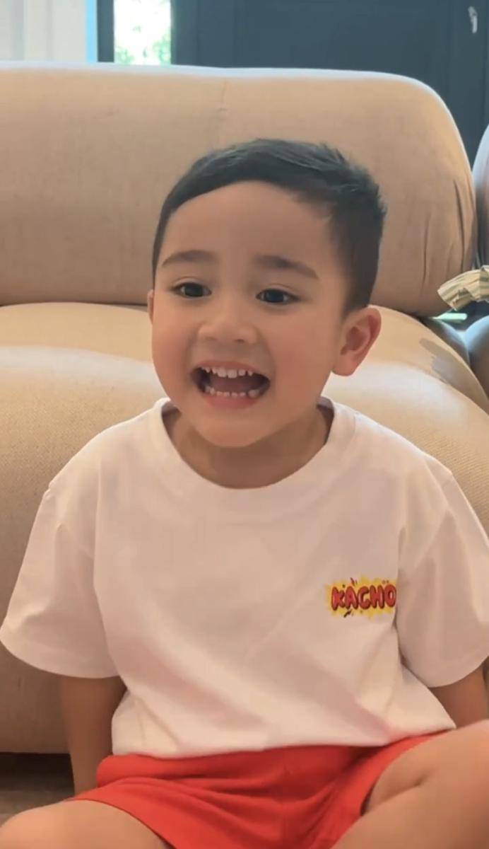 Cipung ikut Kim Seon Ho Smile Challenge (instagram.com/raffinagita1717)