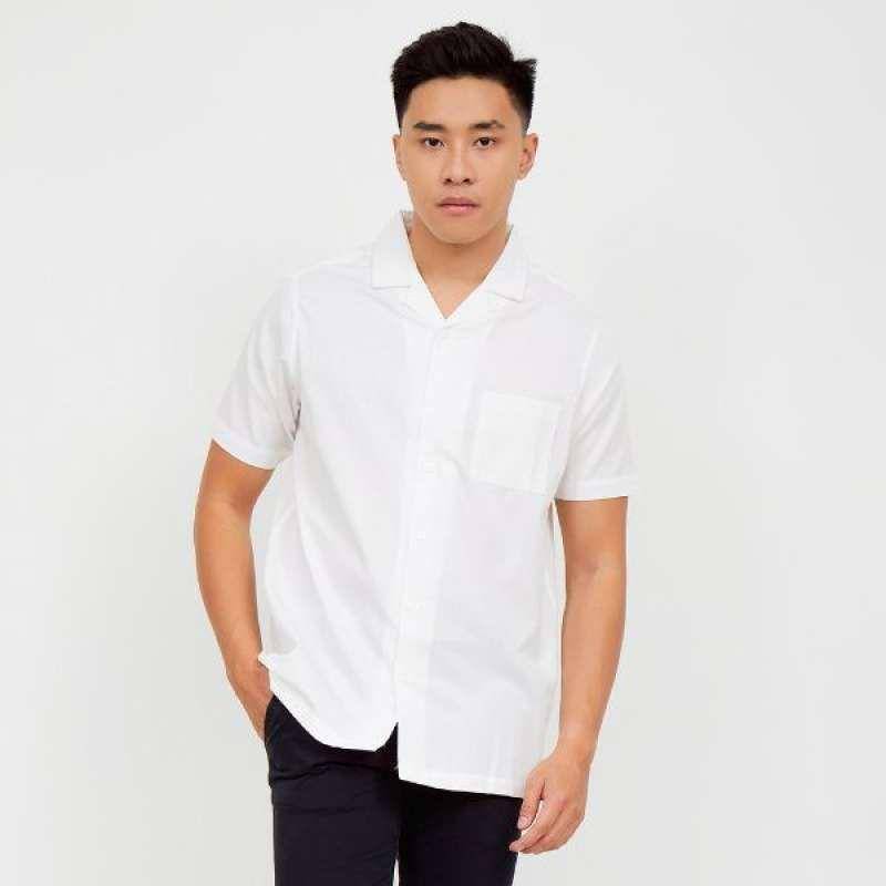 M231 Kemeja Pria Basic Polos Hawaii Oversized Putih 2190D (blibli.com/M231 Official Store)
