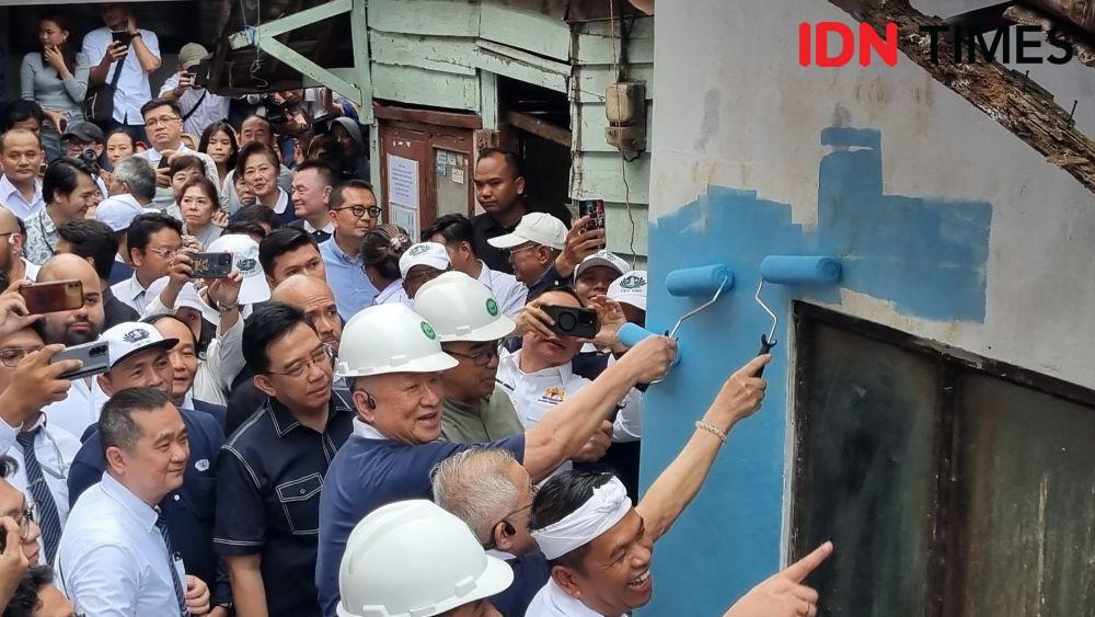 Aguan dan Ara Naik Whoosh ke Bandung untuk Renovasi 500 Rutilahu