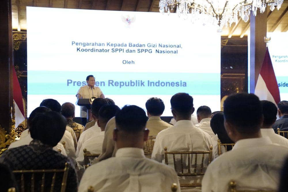 Presiden RI Prabowo Subianto dalam pengarahan kepada Badan Gizi Nasional, Koordinator SPPI dan SPPG Nasional di kediamannya di Hambalang, Sabtu (3/5). (dok. Tim Komunikasi Prabowo)