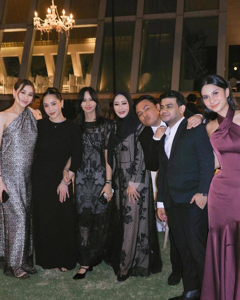potret Aaliyah Massaid menghadiri acara pernikahan Harris Vriza dan Haviza (instagram.com/aaliyah.massaid)
