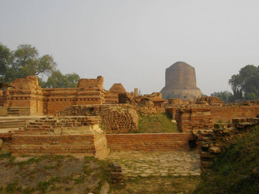 Potret Stupa Dhamekh di Sarnath, India (Yusuke Kawasaki/wikimedia.org)