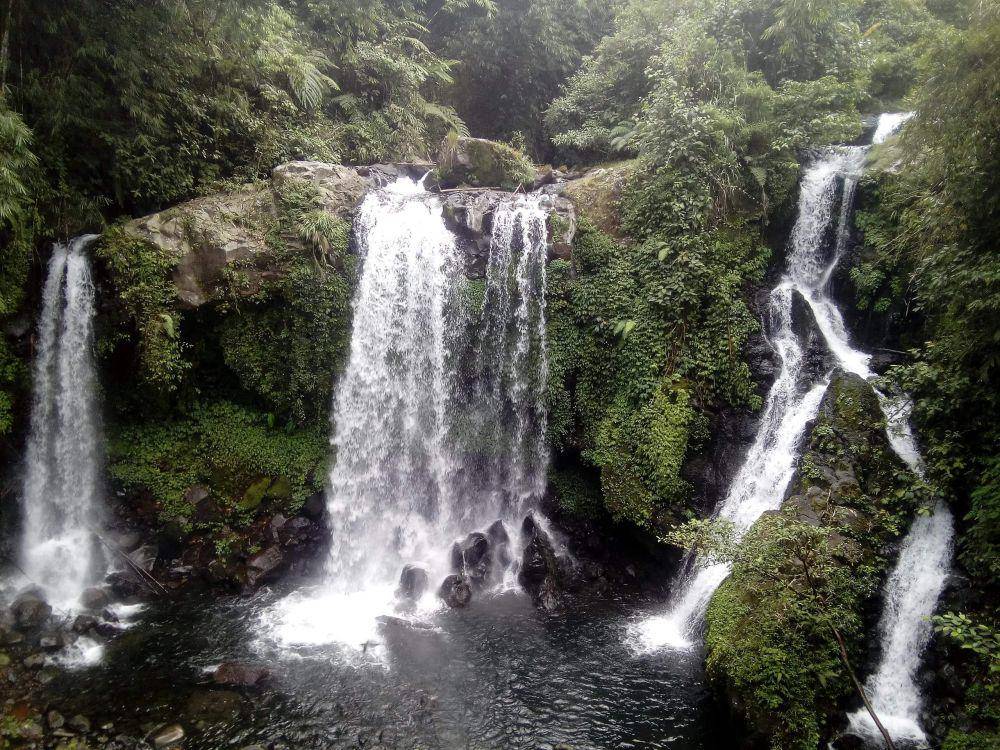 Curug Jenggala (commons.wikimedia.org/Tyo Satriany)