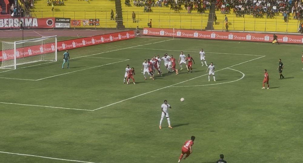 Pertandingan Semen Padang FC vs Madura United (Foto: IDN Times/Halbert Caniago)