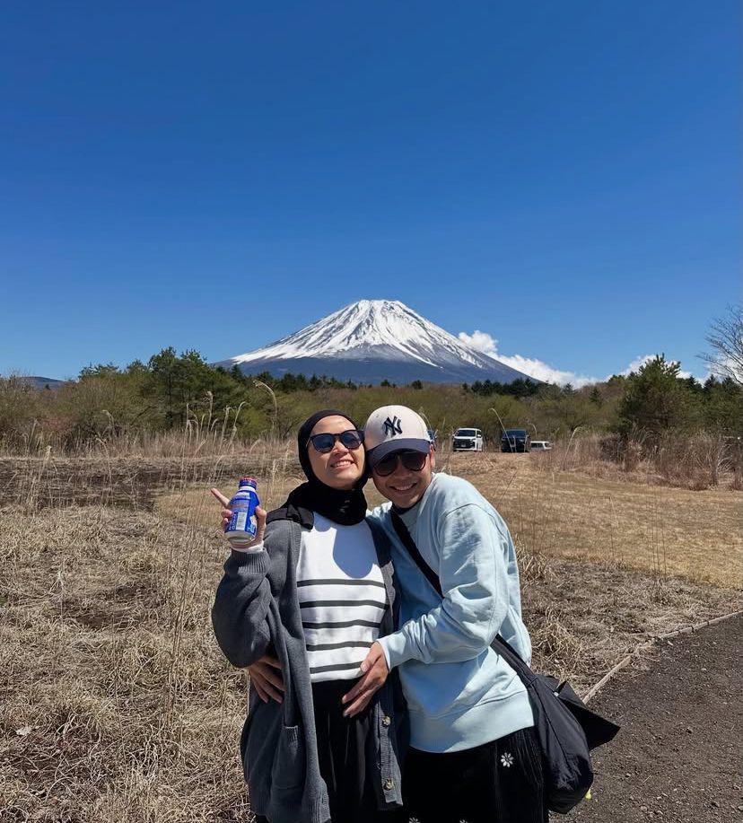 potret Alca Octaviani dan Bintang Emon babymoon ke Jepang (Instagram.com/alcaoctvn)