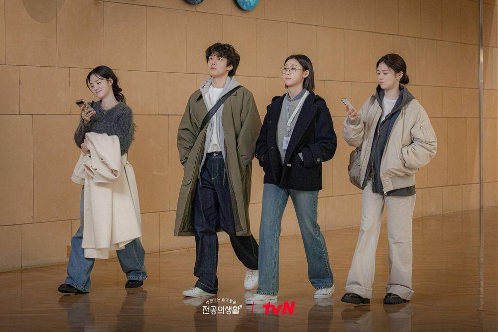 Cuplikan drama Resident Playbook (tvn.com/Resident Playbook)