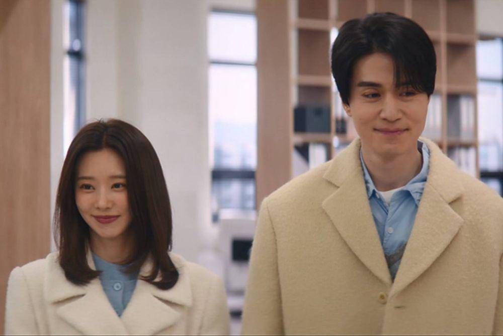 Cuplikan drama Korea The Divorce Insurance (dok. tvN/The Divorce Insurance)
