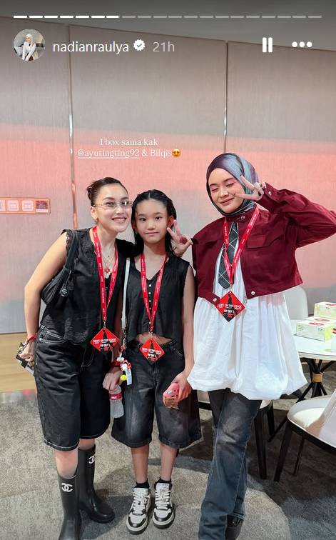 gaya artis nonton konser J-Hope BTS di Jakarta (instagram.com/nadianraulya)