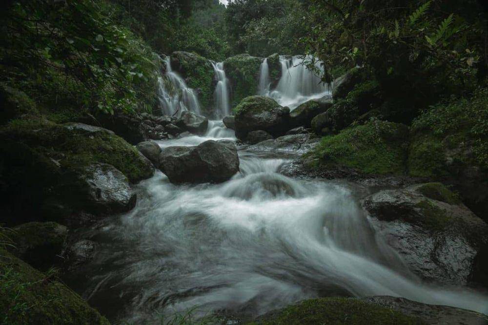 Curug Gomblang (instagram.com/curuggomblang)