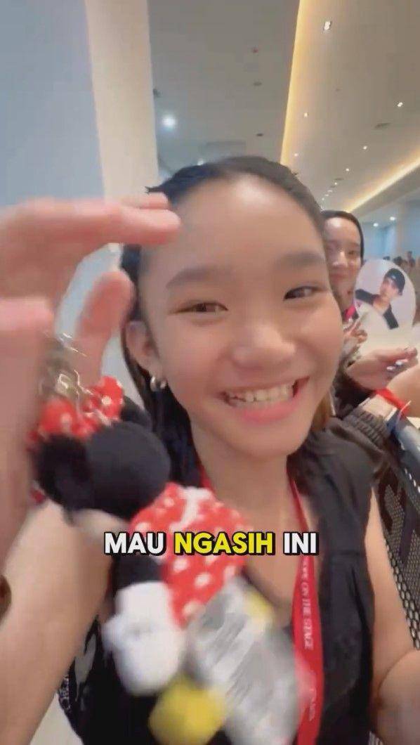 Bilqis nangis ketemu J-Hope (instagram.com/ayutingting92)