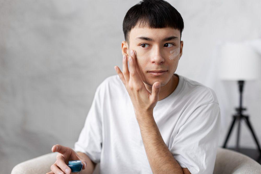 5 Rekomendasi Moisturizer untuk Kulit Berminyak, Wajah Bebas Kilap!