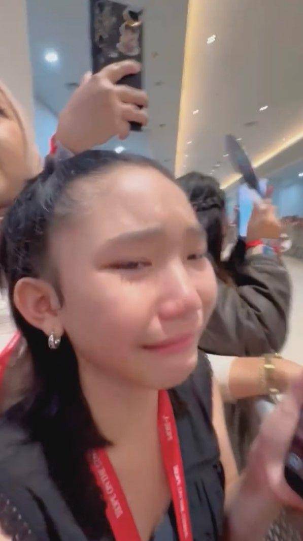 Bilqis nangis ketemu J-Hope (instagram.com/ayutingting92)