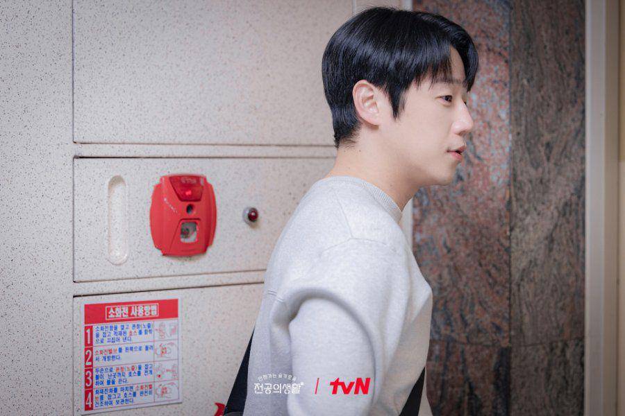 still cut Resident Playbook (dok.tvN/Resident Playbook)