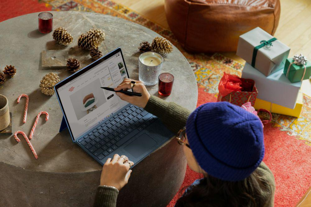 ilustrasi orang menjalankan bisnis rumahan (unsplash.com/Microsoft Edge)