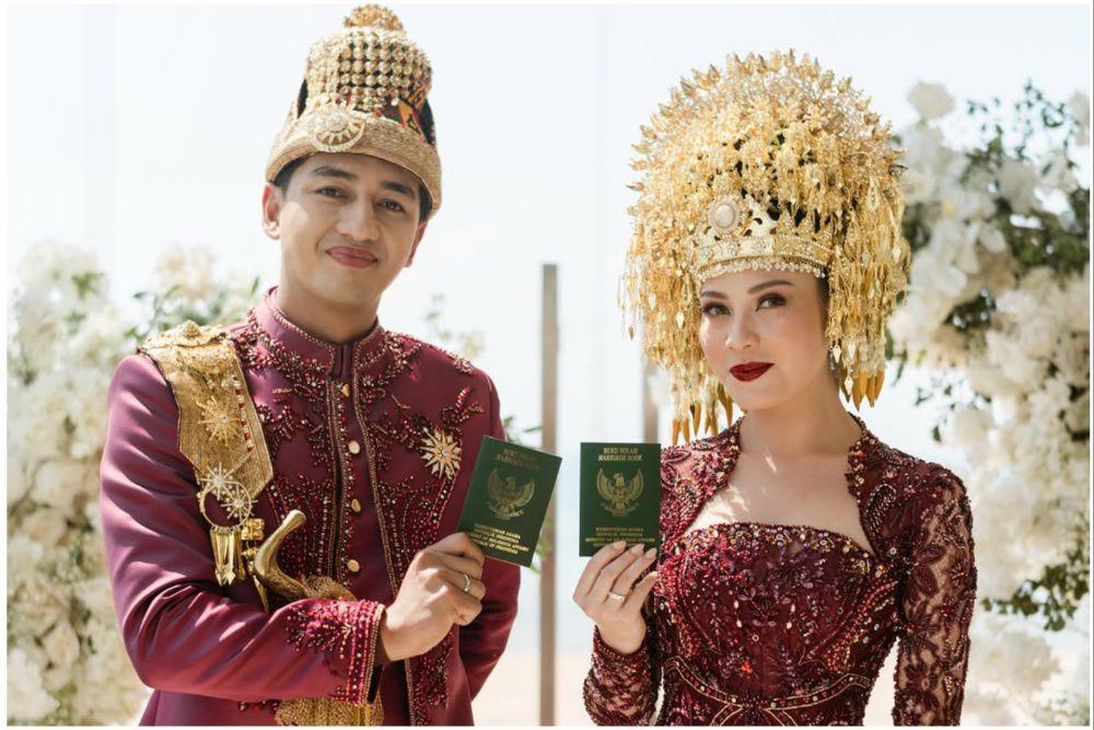 4 Seleb yang Menikah di Bali pada Awal 2025, Terbaru Harris Vriza!