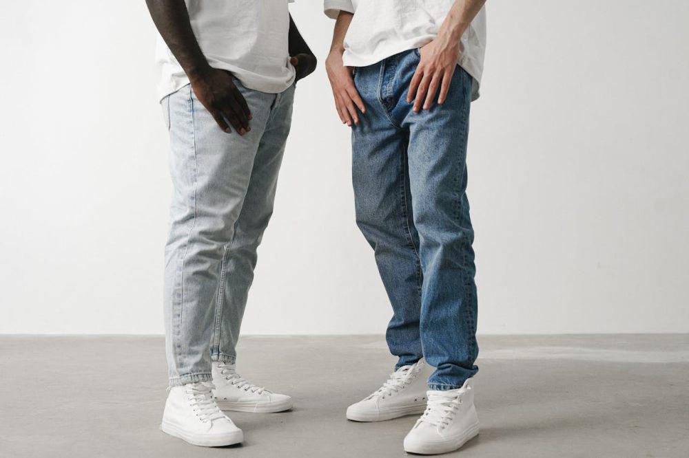 Stop Sembarangan! 5 Kesalahan Mencuci Jeans yang Bikin Warnanya Pudar