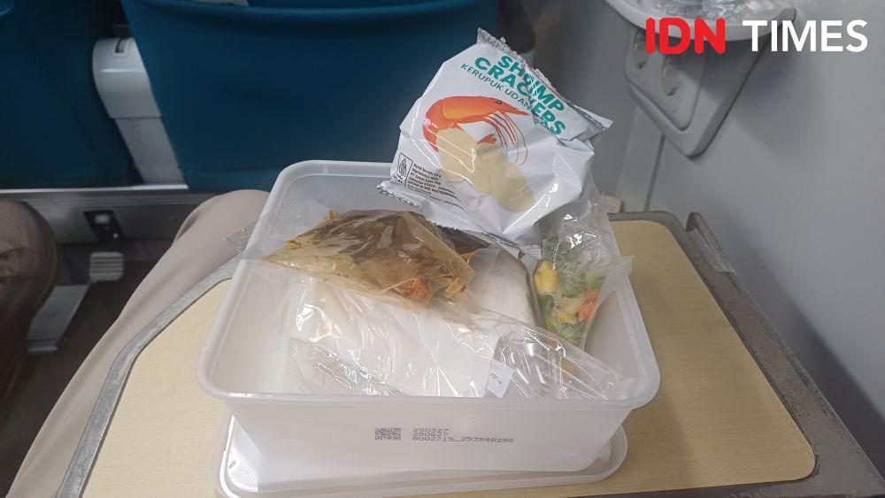 Apakah Boleh Makan di Kereta Api Jarak Jauh?