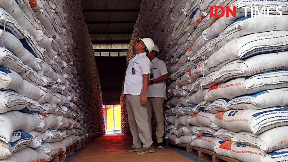 Gudang beras bulog di Aceh. (IDN Times/Muhammad Saifullah)