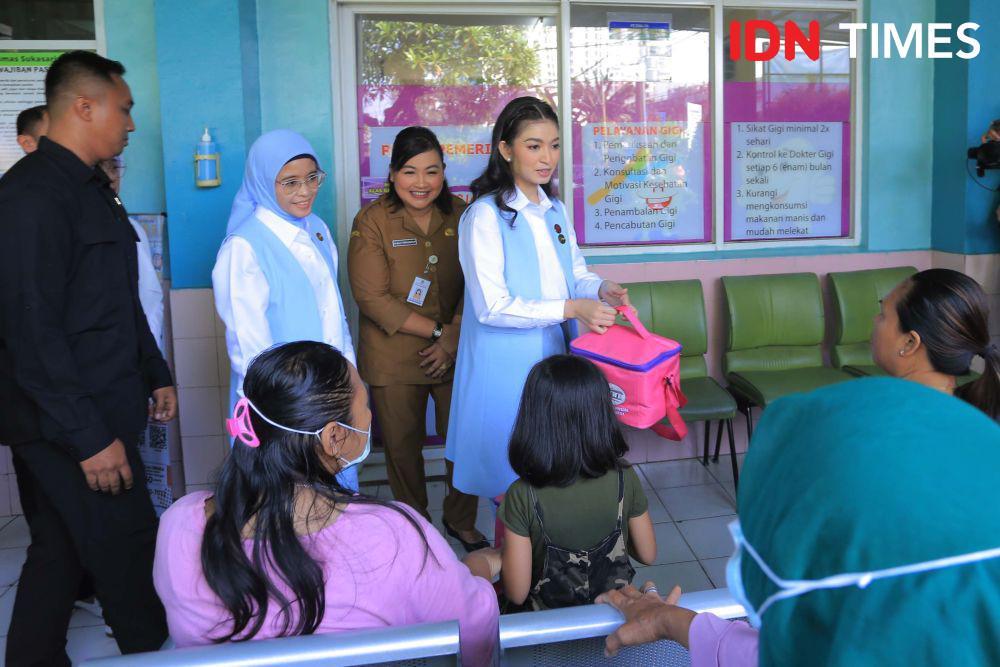 Selvi Rakabuming Pantau Pelayanan CKG di Puskesmas Sukasari Tangerang