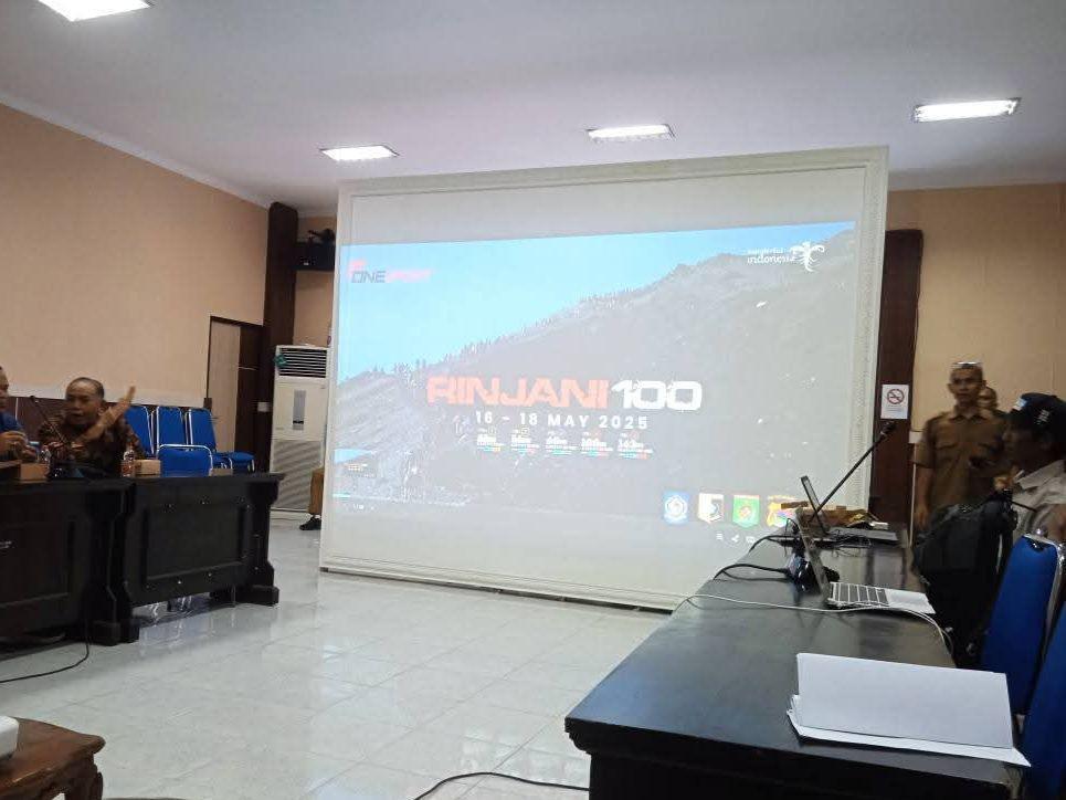 Lomba Lari 100 Kilometer di Gunung Rinjani Kembali Digelar
