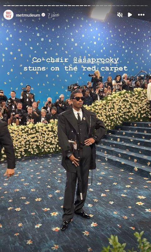 Rihanna umumkan hamil anak ketiga (instagram.com/metmuseum)