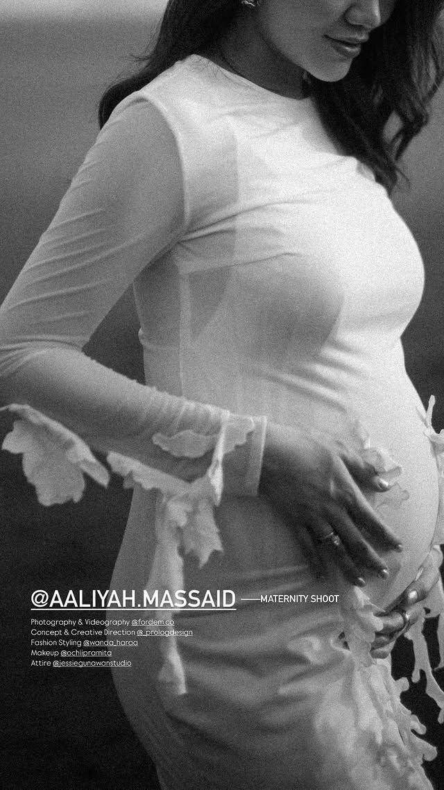 pemotretan maternity Aaliyah Massaid (instagram.com/fordem.co)