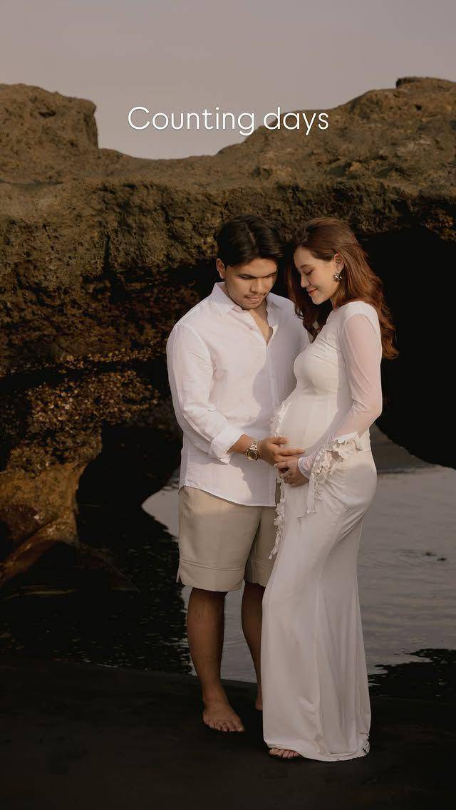 pemotretan maternity Aaliyah Massaid (instagram.com/fordem.co)