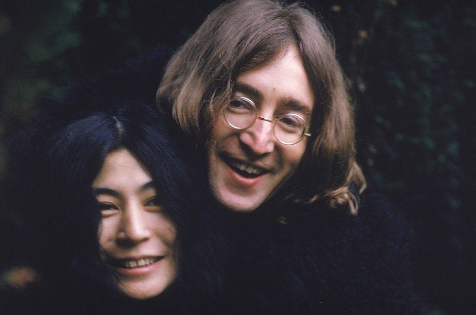 5 Lagu Romantis John Lennon yang Terinspirasi oleh Yoko Ono