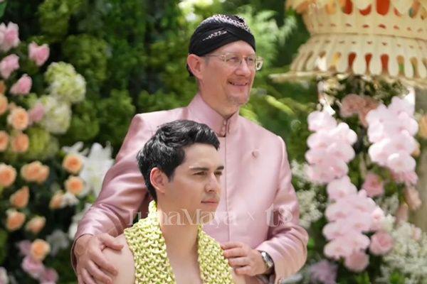 8 Potret Siraman Maxime Bouttier Jelang Menikah, Didampingi Sang Ayah