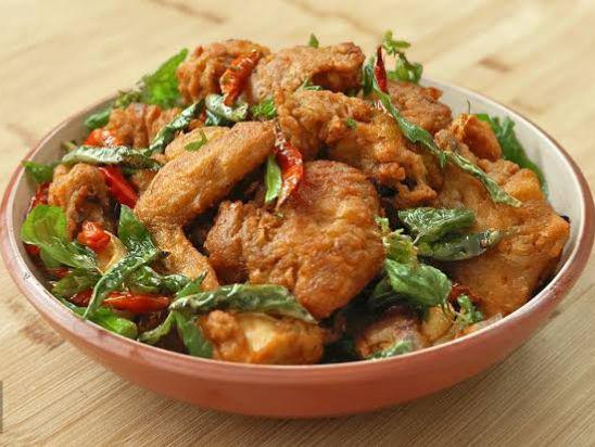 Resep Ayam Goreng Kari yang Harum Berempah dan Krispi