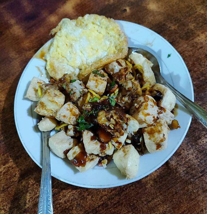 Tahu Kupat Pak Gombloh, Solo (google.com/maps/Dhani Prasetyo)