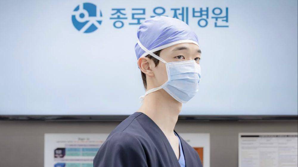 still cut drama Resident Playbook (instagram.com/twozun)