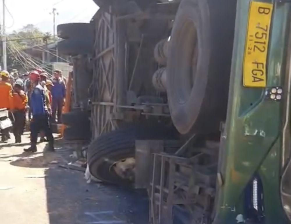 [BREAKING] Kecelakaan Bus ALS di Padang Panjang, 11 Orang Tewas