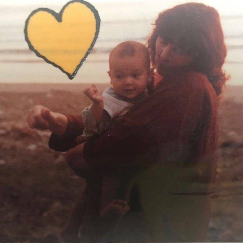 potret masa kecil Luna Maya bersama ibunya (instagram.com/lunamaya)