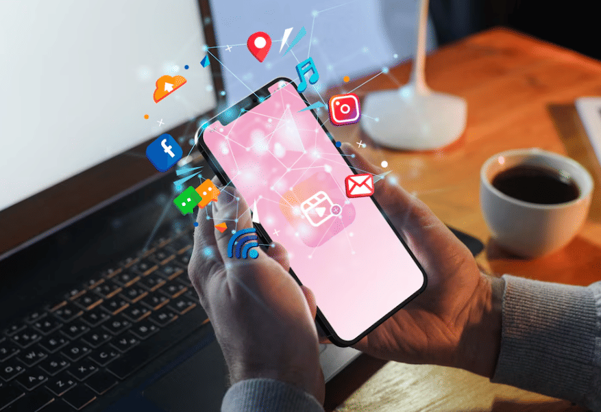 ilustrasi informasi media (freepik.com/freepik)