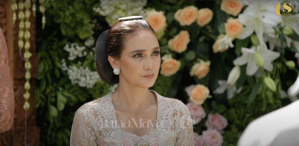 Siraman Luna Maya (youtube.com/Luna Maya & TS Media)