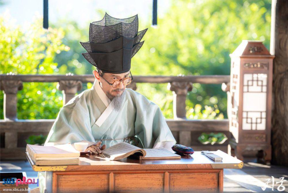 Cuplikan drakor The Haunted Palace (dok.SBS/The Haunted Palace)
