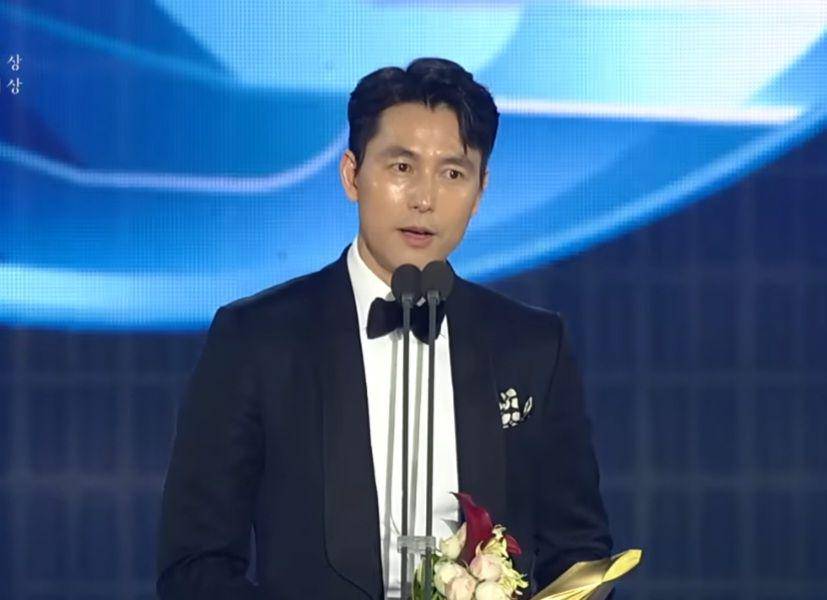 Jung Woo Sung di Baeksang Arts Awards 2019 (youtube.com/@baeksang)