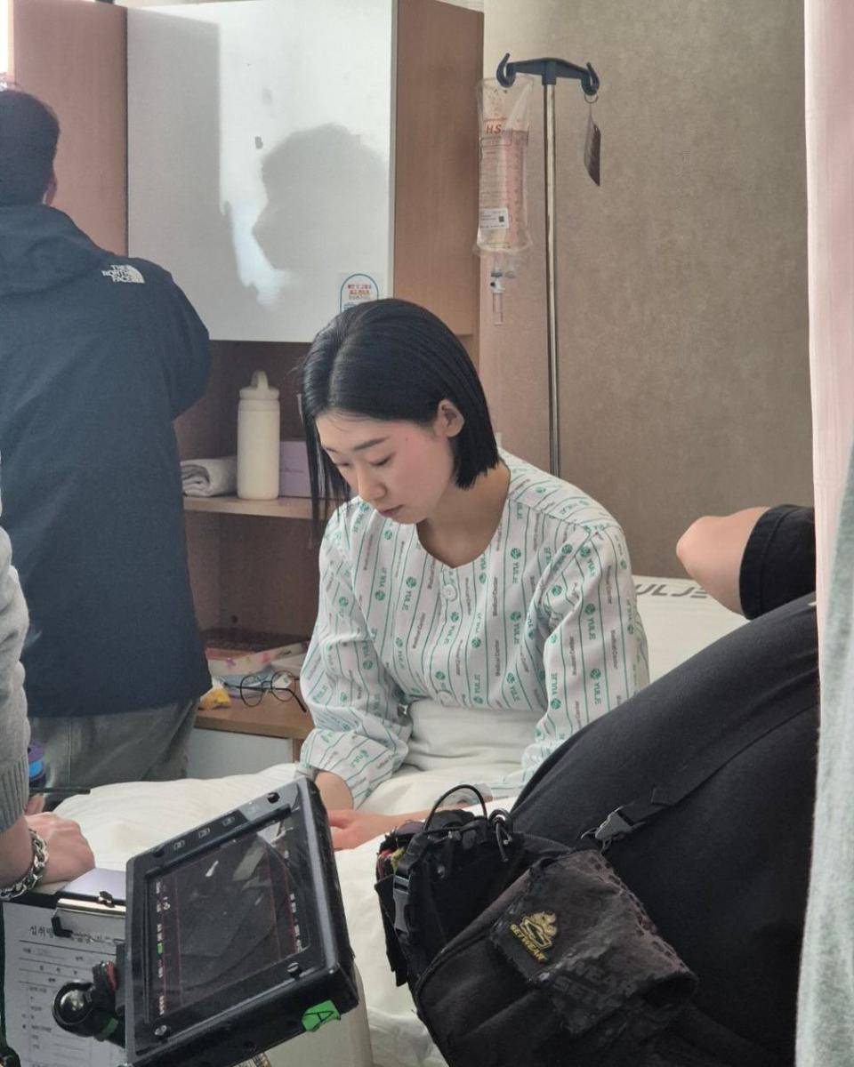 di balik layar Resident Playbook (instagram.com/zeeyehan)