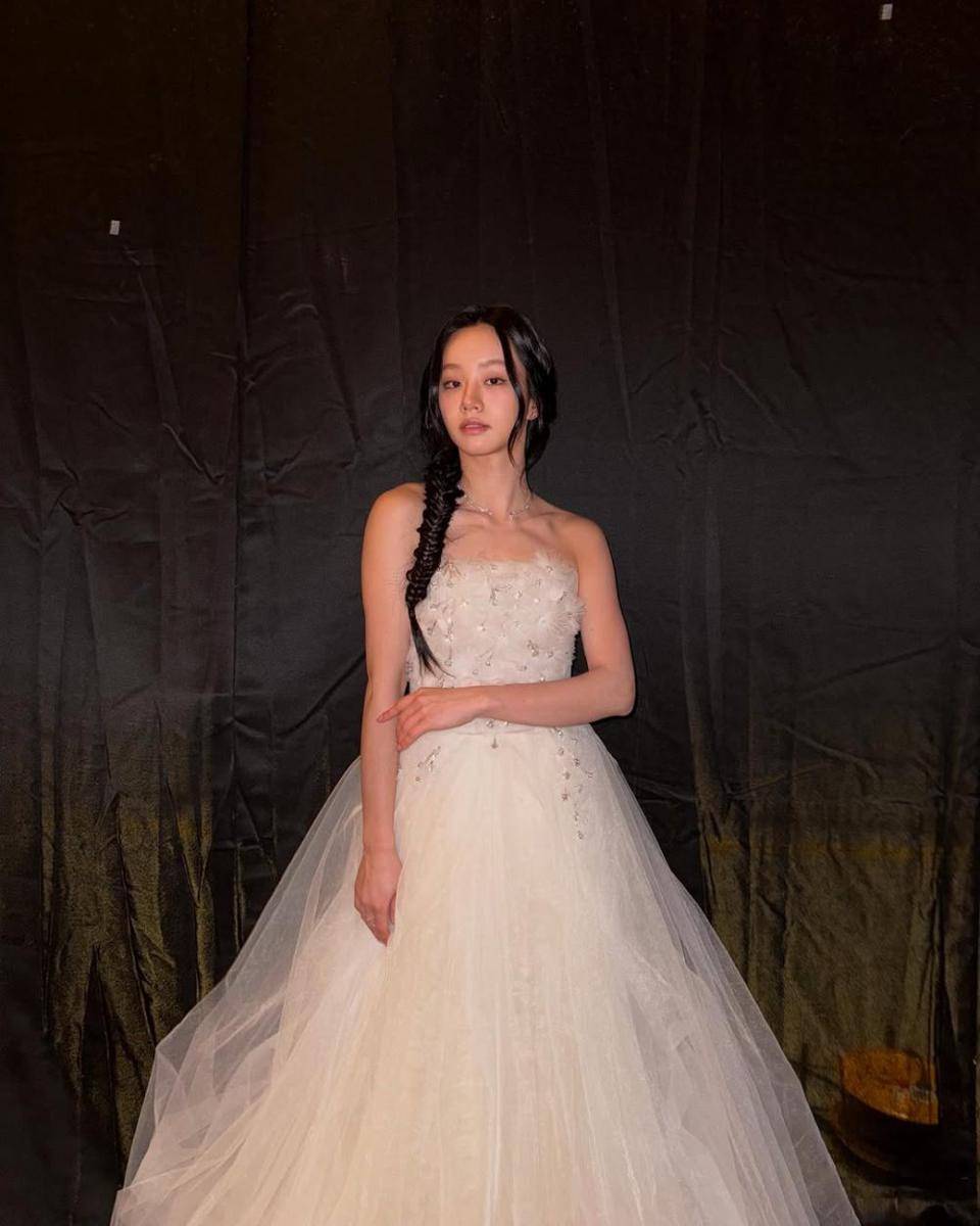 Hyeri (instagram.com/hyeri_0609)