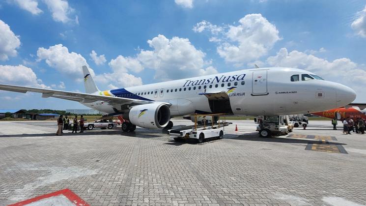 Apa Itu Maskapai Medium Service Carrier?