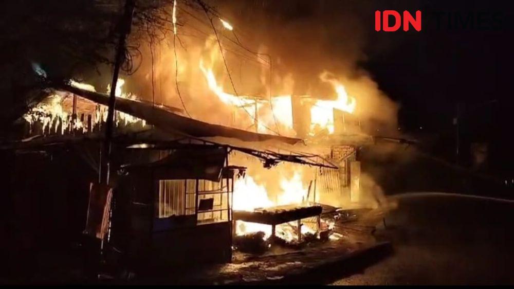 Kebakaran Hebat di Balikpapan Tewaskan 1 Bocah, Lima Rumah Ludes