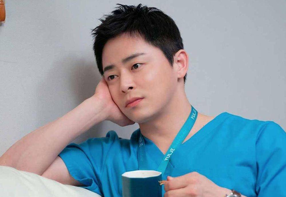 Potret Ju jong Suk di serial Hospital playlist (Dok. tvN/Hospital Playlist)